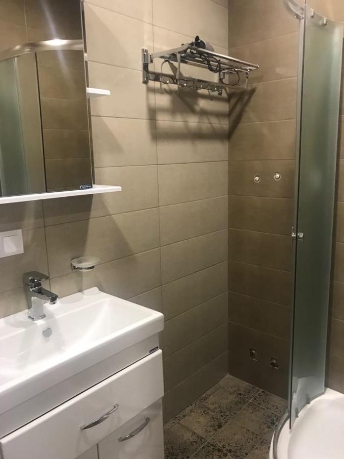 5 Rooms Near 300 Aragveli Metro Station Tbiliszi Kültér fotó